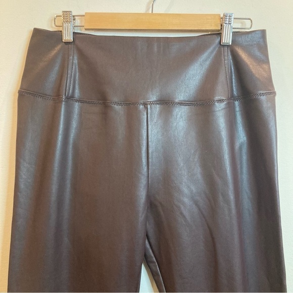 7 FOR ALL MANKIND Sz L  Vegan Leather High Rise Comfort Waist Leggings - Picture 2 of 8